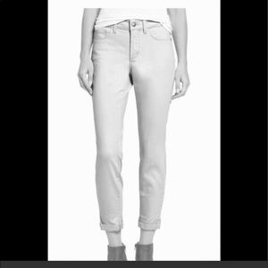 NYDJ White Alina Jean-size 6